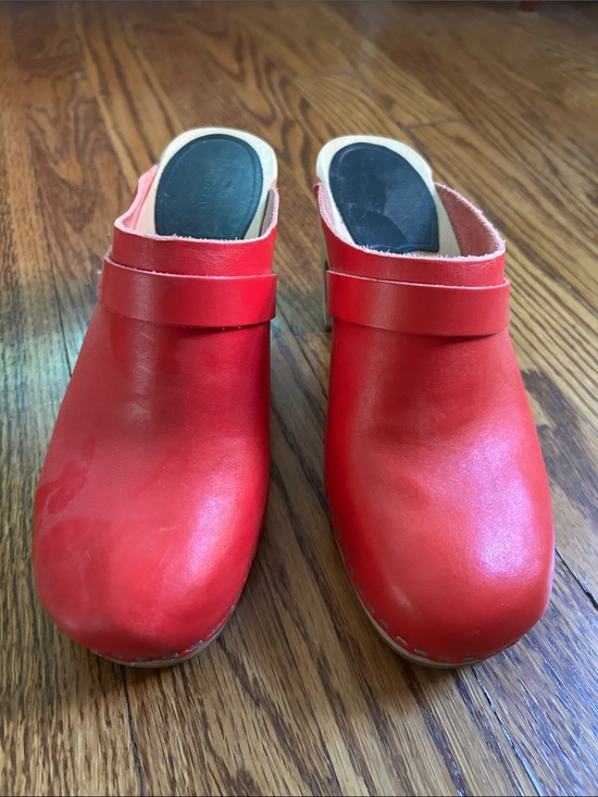 Swedish Hasbeens Shoes - Swedish Hasbeens Red Leather Clogs Mules